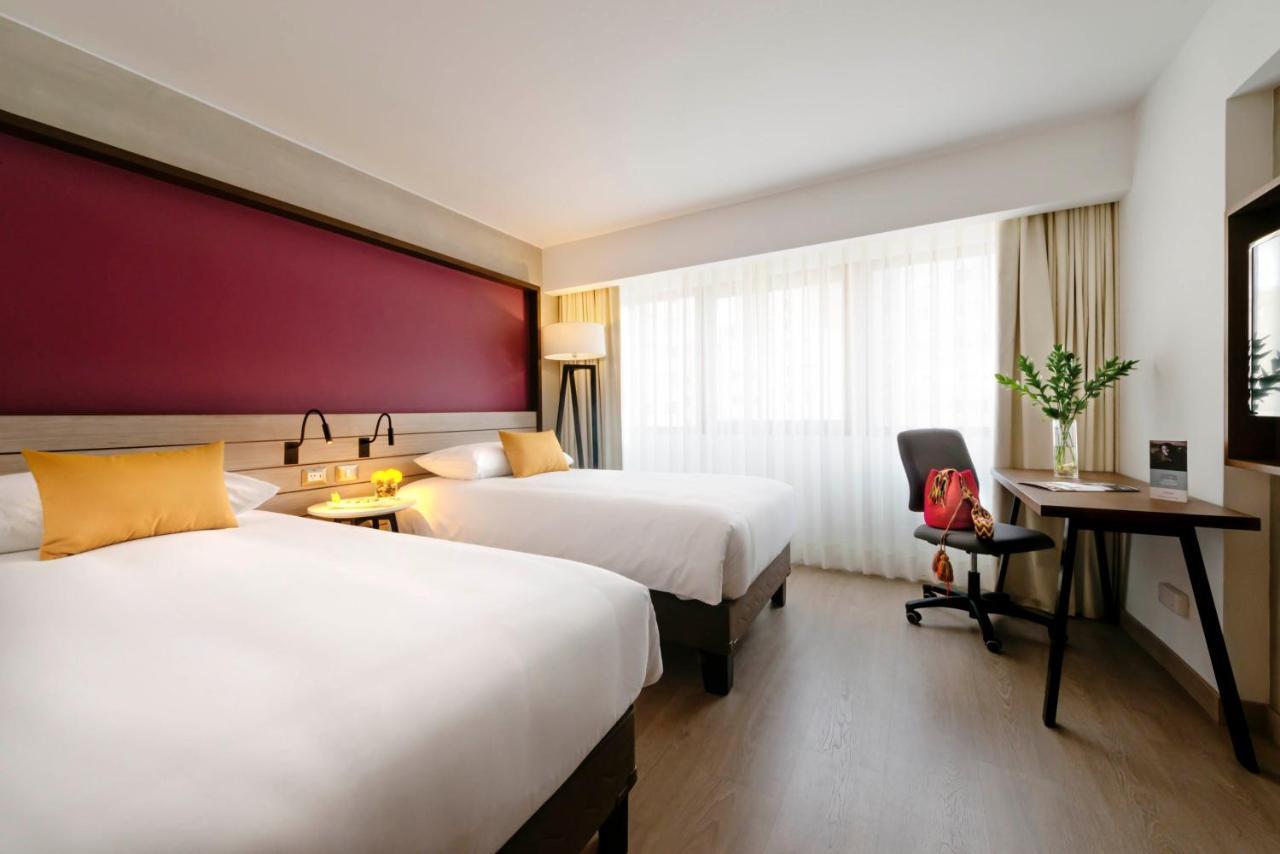 Mercure Ariosto Lima Exteriör bild